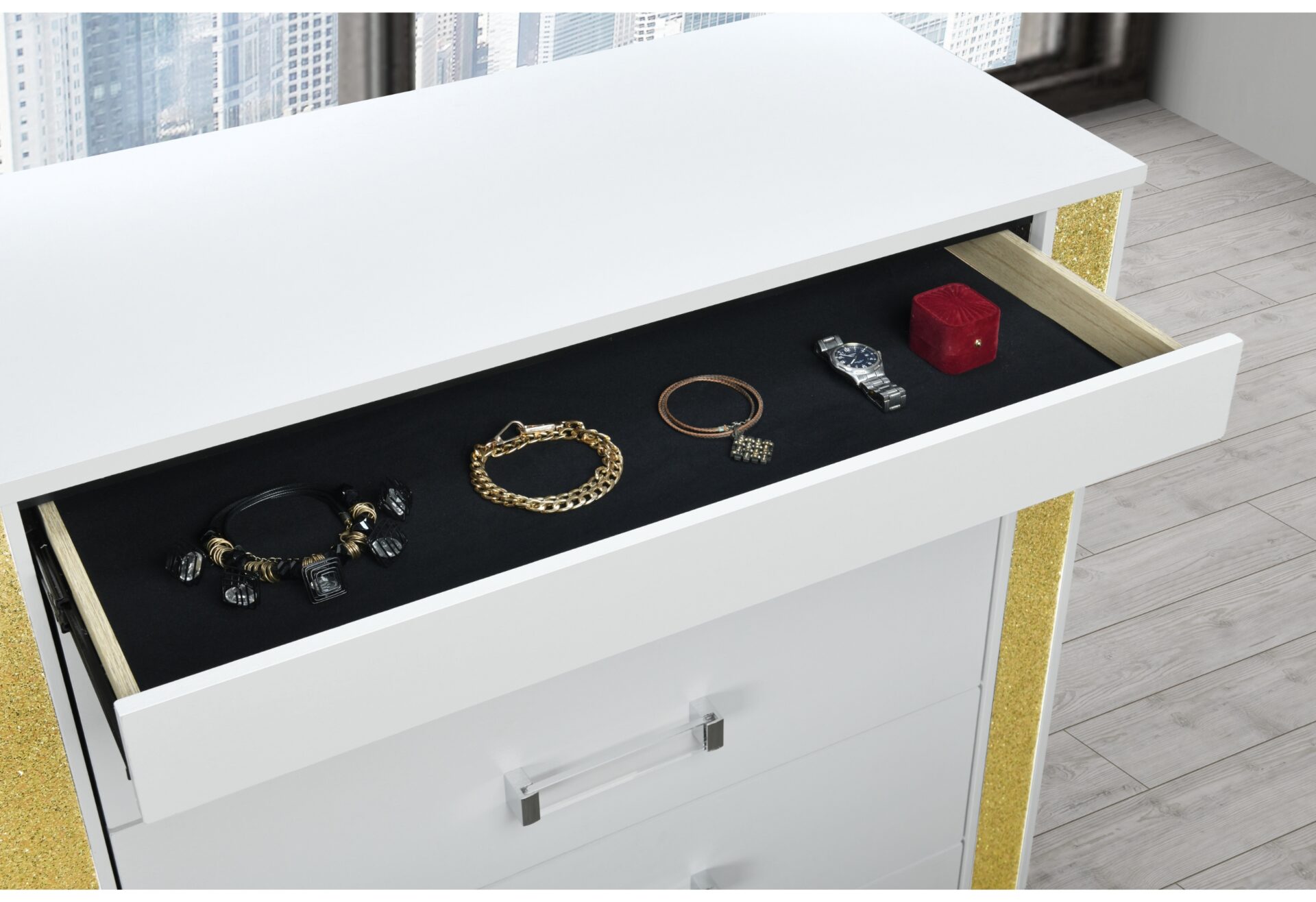 LOGAN-WHITE-GOLD-DR DWR DETAIL