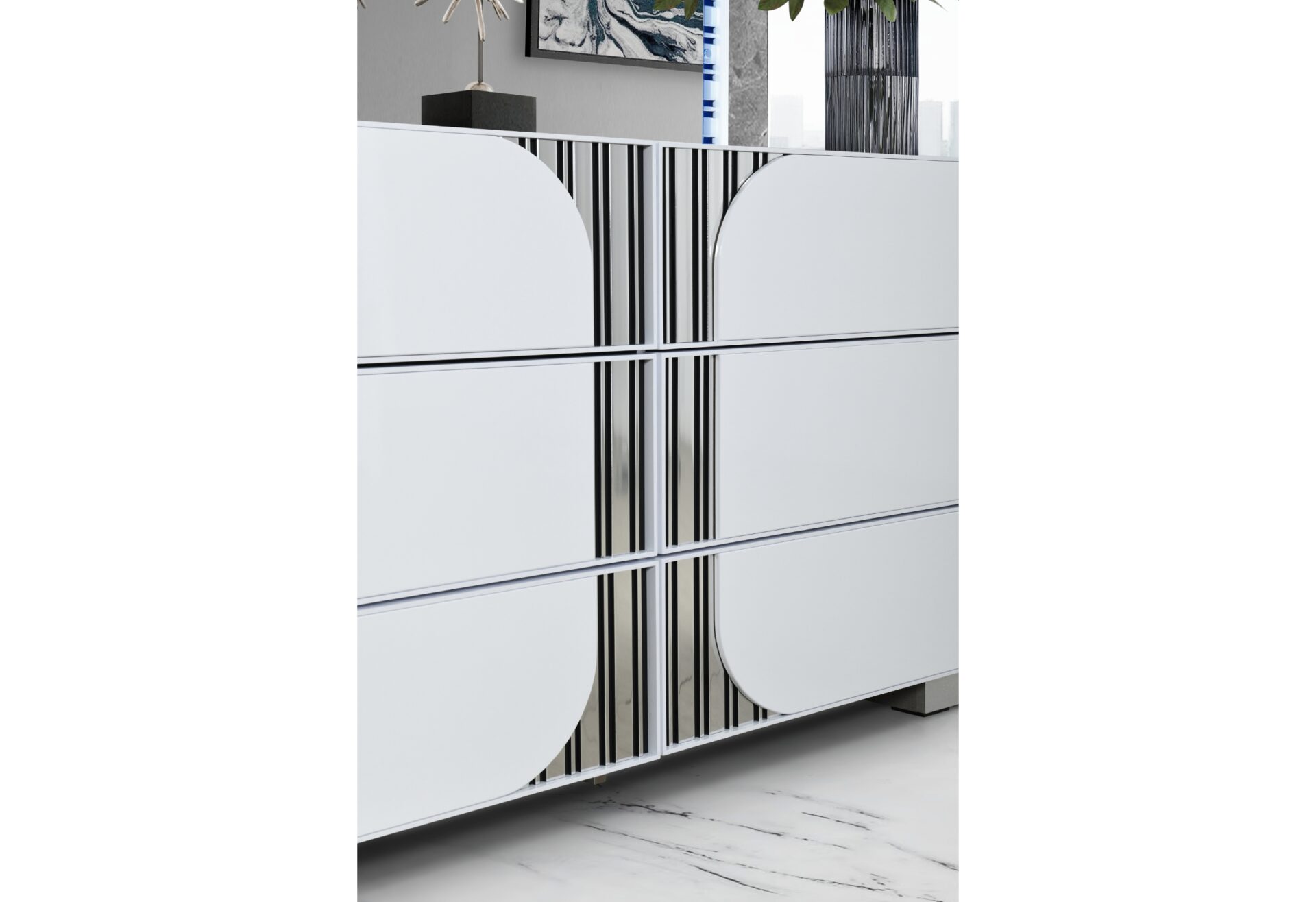 Talia Dresser Detail