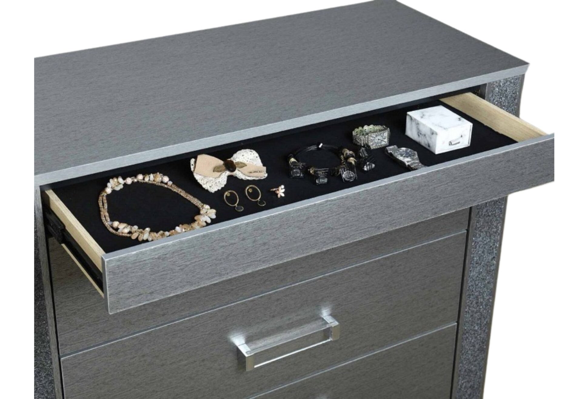 Logan-Silver-DR DETAIL